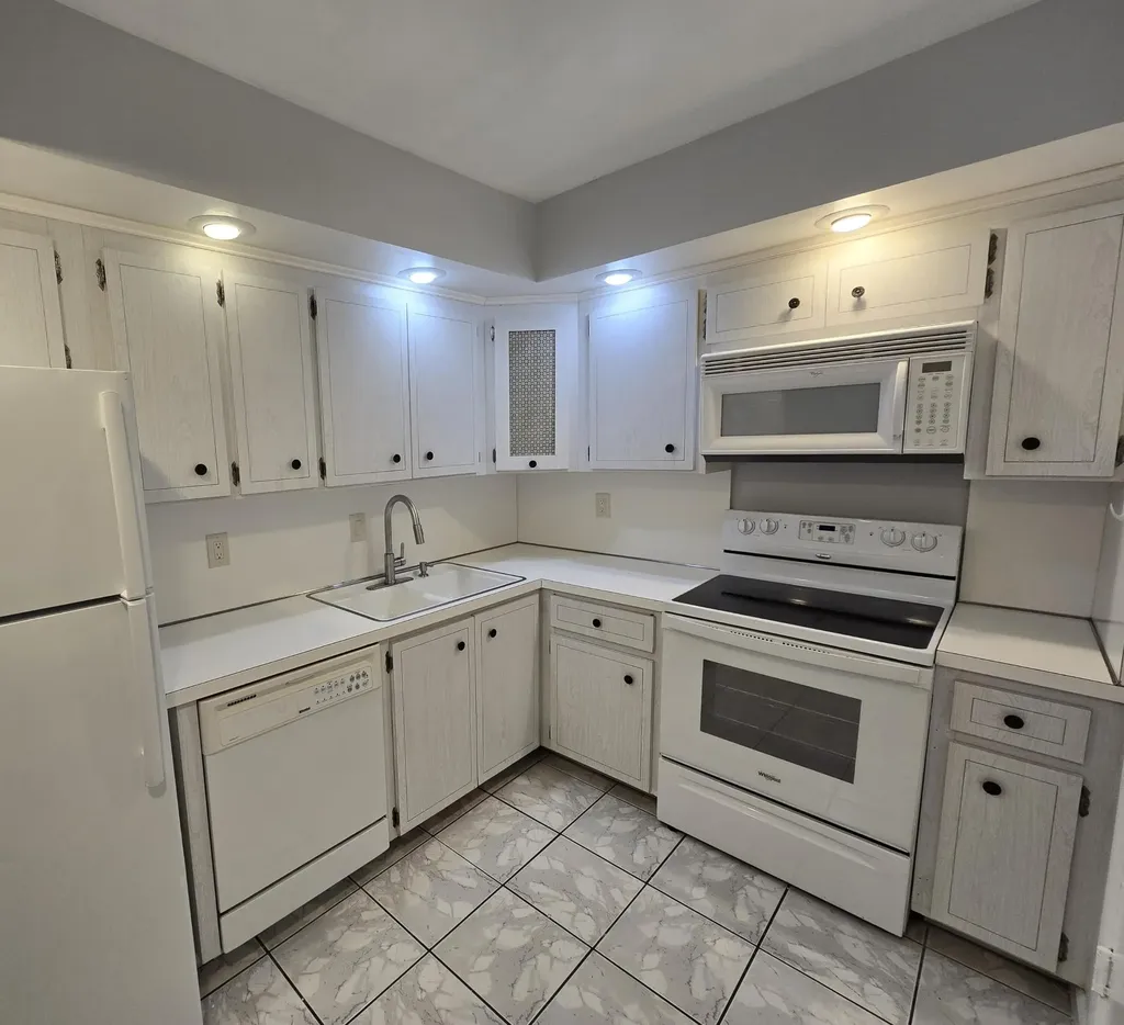 5840 NE 22nd Way Fort Lauderdale FL 33308