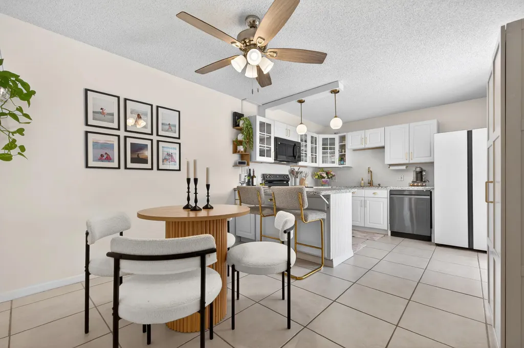 3229 Gardens East Drive Palm Beach Gardens FL 33410