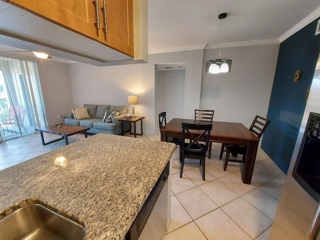 6482 Emerald Dunes Drive West Palm Beach FL 33411