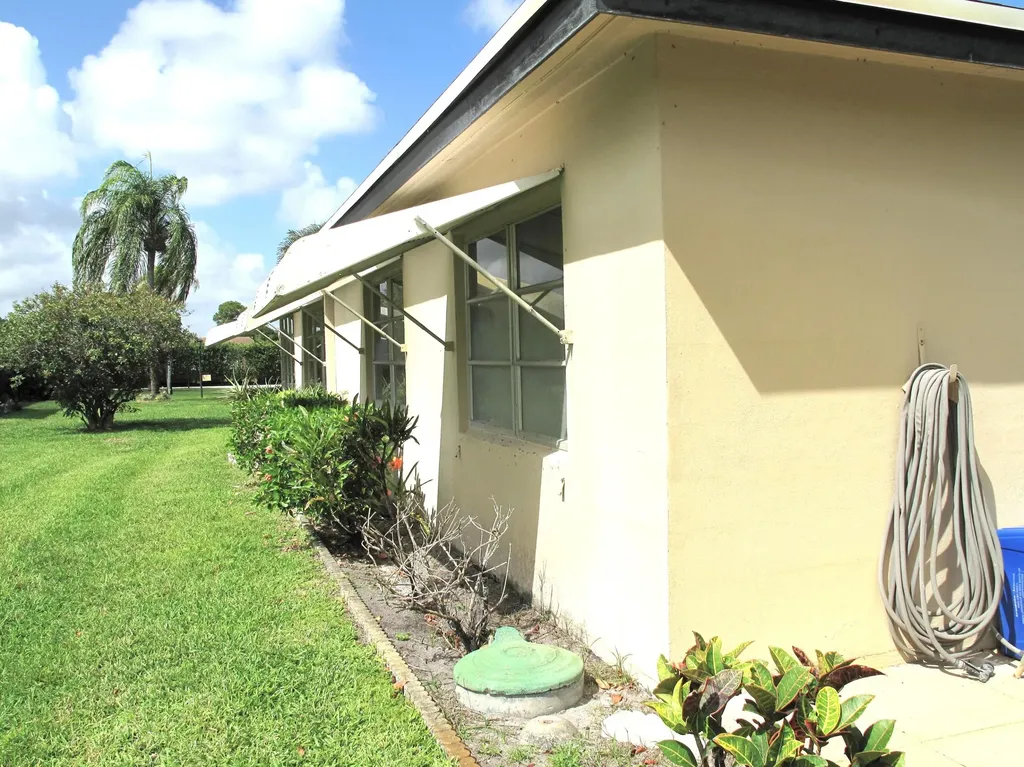 892 N High Point Boulevard N Delray Beach FL 33445