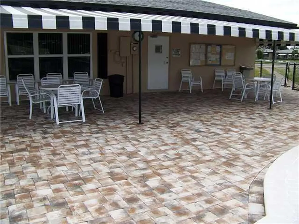 892 N High Point Boulevard N Delray Beach FL 33445