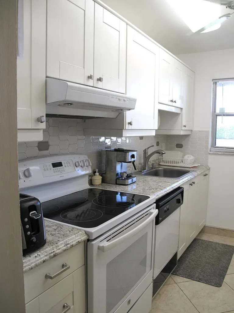 892 N High Point Boulevard N Delray Beach FL 33445