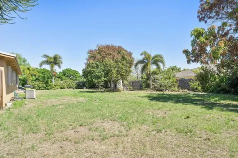 3177 SE Golden Gate Avenue Stuart FL 34997