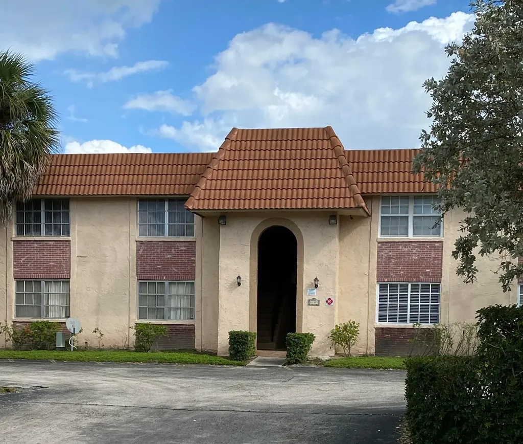 8105 NW 27th Street Coral Springs FL 33065