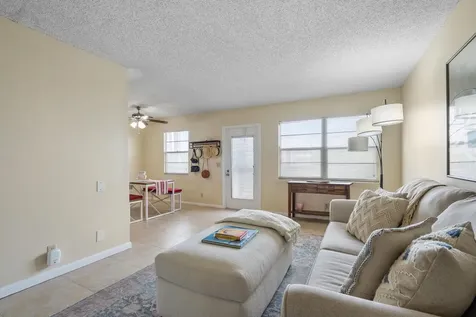 3044 Wolverton C Boca Raton FL 33434