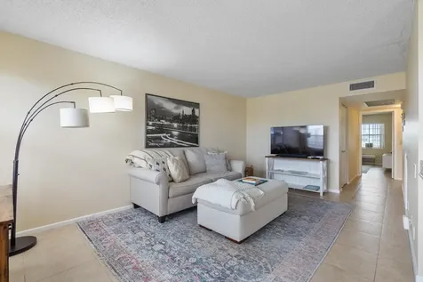 3044 Wolverton C Boca Raton FL 33434