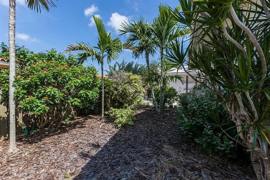 2108 NE 44th Street Fort Lauderdale FL 33308
