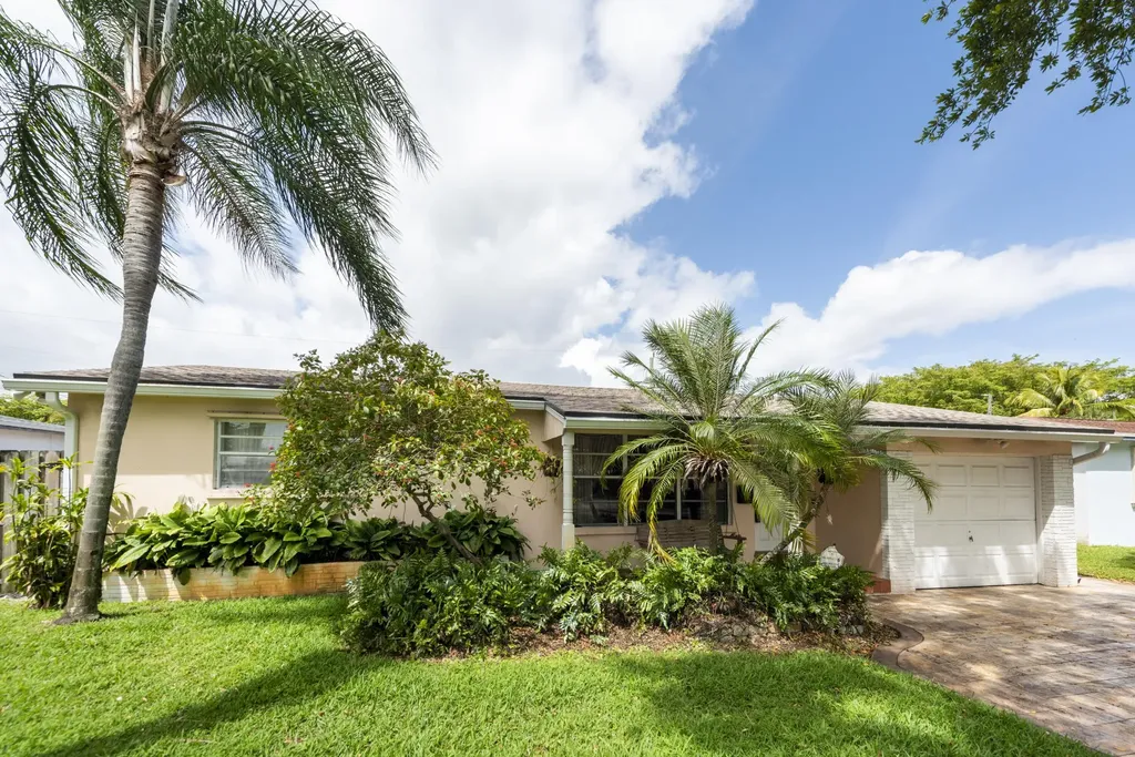 510 S 58th Court Hollywood FL 33023