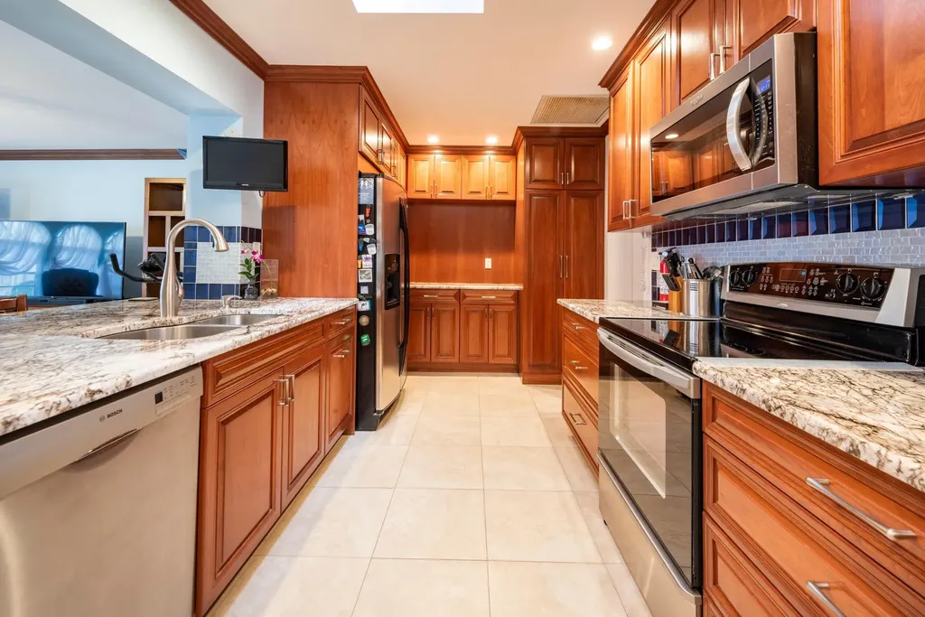 510 S 58th Court Hollywood FL 33023