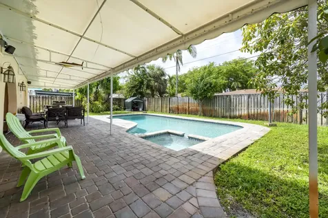 510 S 58th Court Hollywood FL 33023