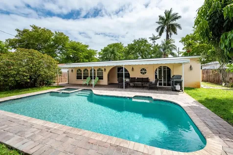 510 S 58th Court Hollywood FL 33023