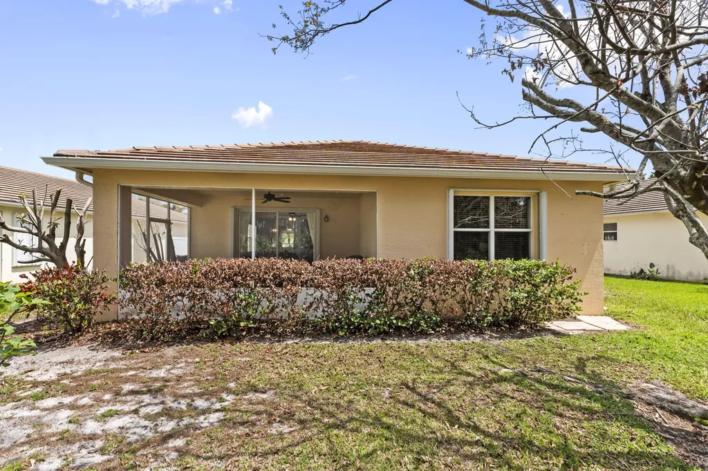 240 SW Coconut Key Way Port St Lucie FL 34986