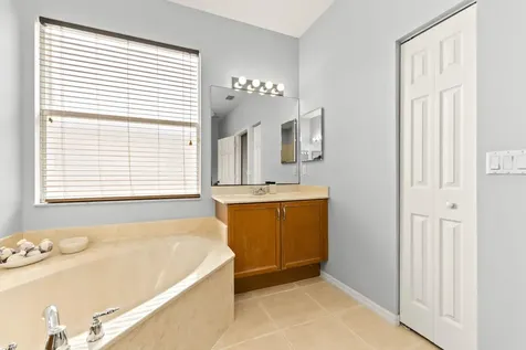 240 SW Coconut Key Way Port St Lucie FL 34986