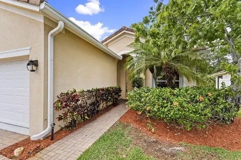 240 SW Coconut Key Way Port St Lucie FL 34986