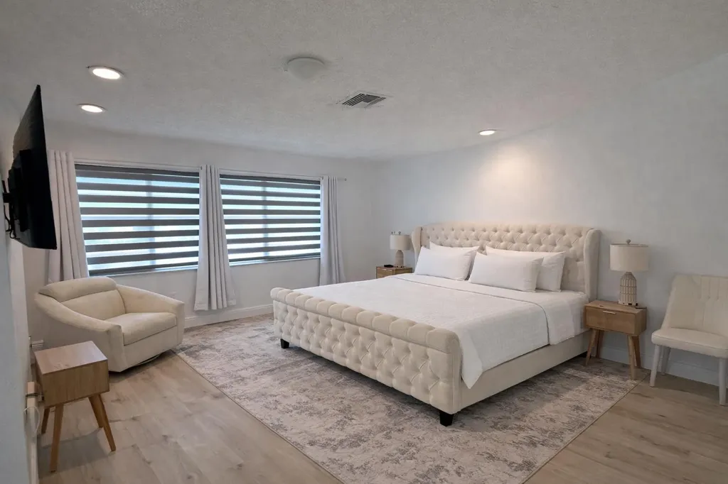 4 Westgate Lane Boynton Beach FL 33436