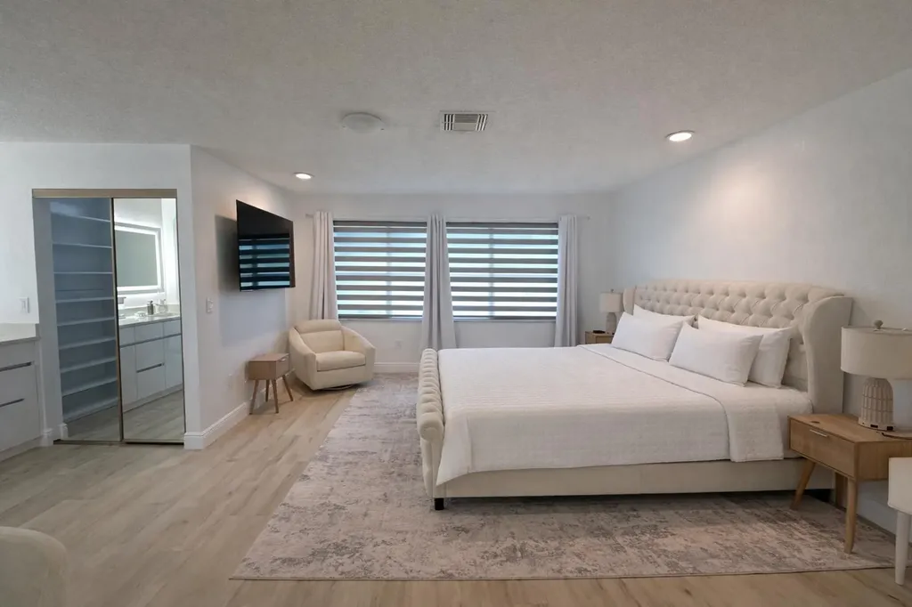 4 Westgate Lane Boynton Beach FL 33436