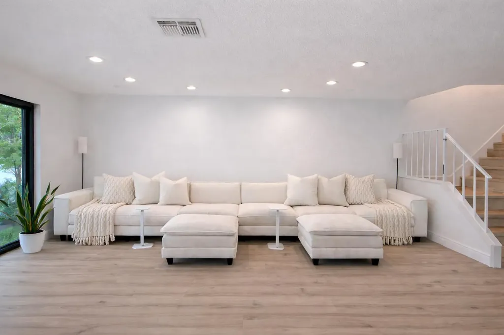 4 Westgate Lane Boynton Beach FL 33436