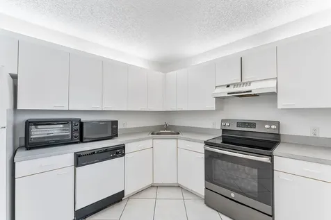 4400 NW 30th Street Coconut Creek FL 33066