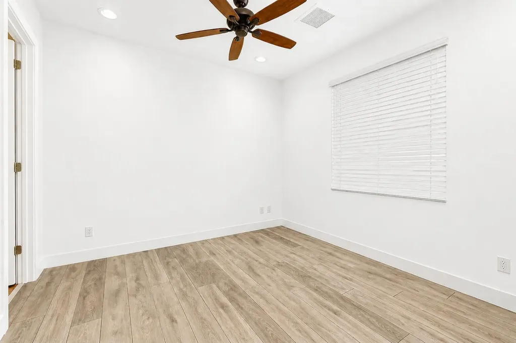 6044 Curie Place Palm Beach Gardens FL 33418
