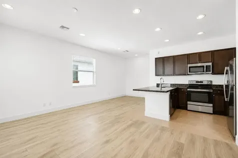 6044 Curie Place Palm Beach Gardens FL 33418