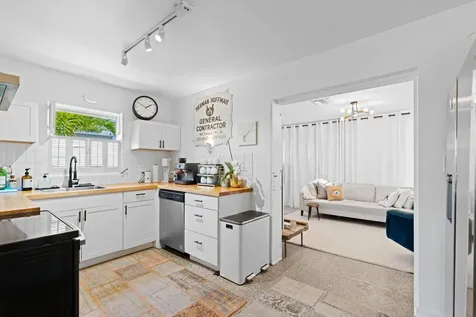 1828 N Ocean Breeze Lake Worth Beach FL 33460
