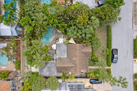 1828 N Ocean Breeze Lake Worth Beach FL 33460