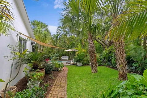 1828 N Ocean Breeze Lake Worth Beach FL 33460