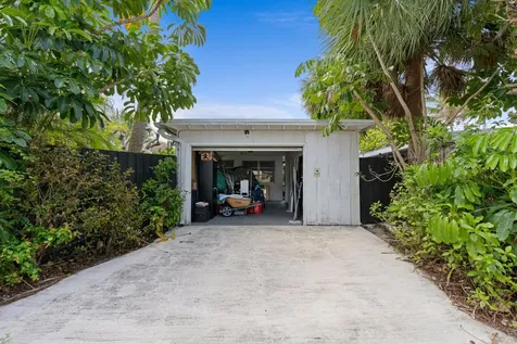1828 N Ocean Breeze Lake Worth Beach FL 33460