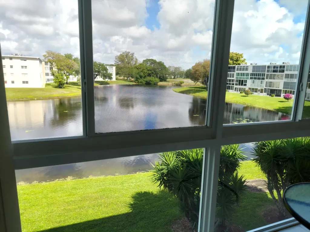 3020 Ashby D Deerfield Beach FL 33442