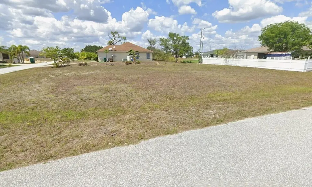 2003 NE 7th Avenue E Cape Coral FL 33909