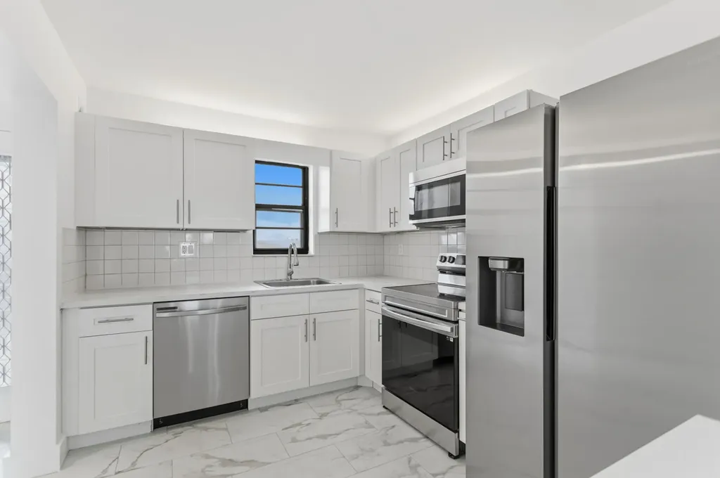 9233 SW 8th Street Boca Raton FL 33428