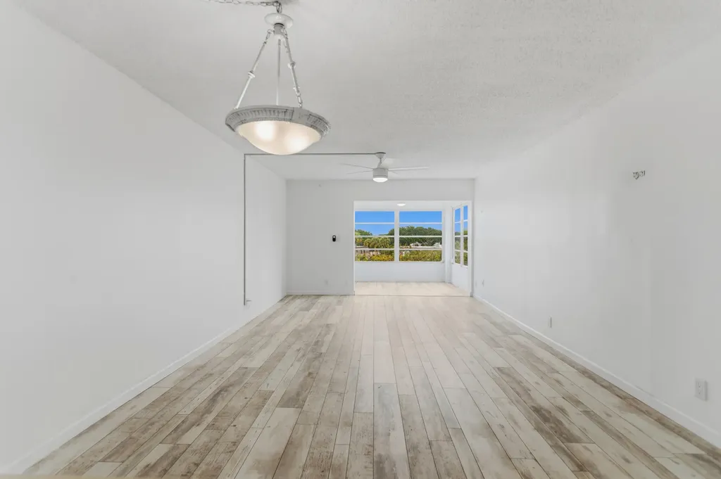 9233 SW 8th Street Boca Raton FL 33428
