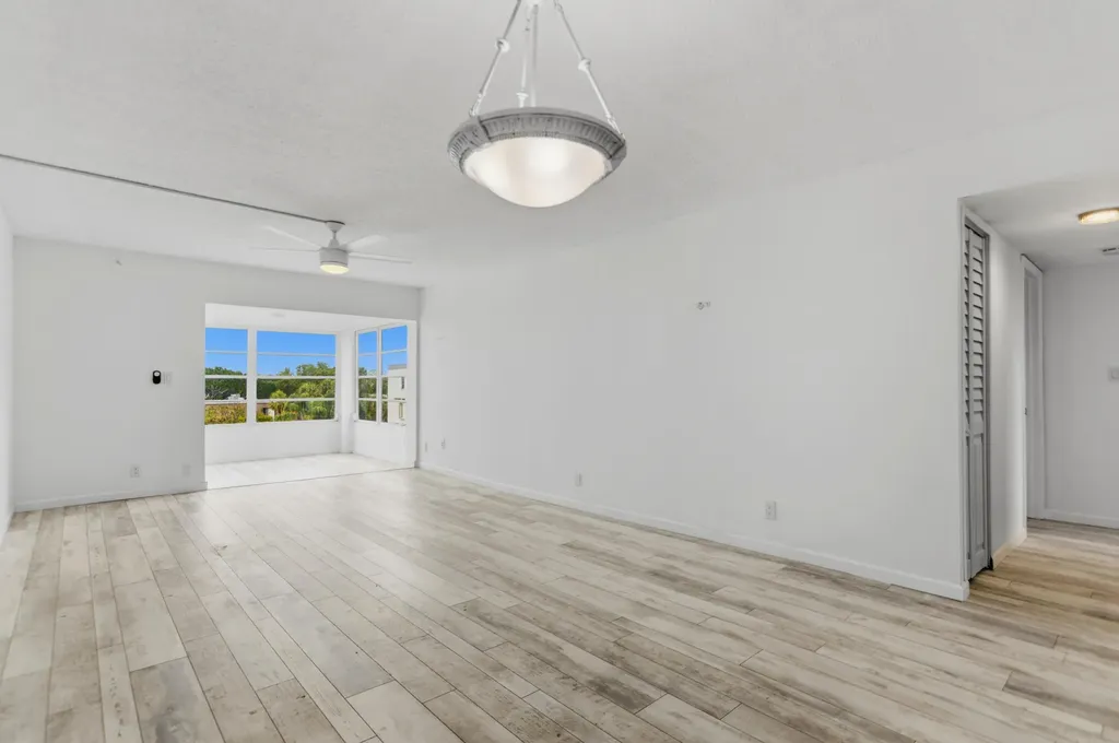 9233 SW 8th Street Boca Raton FL 33428