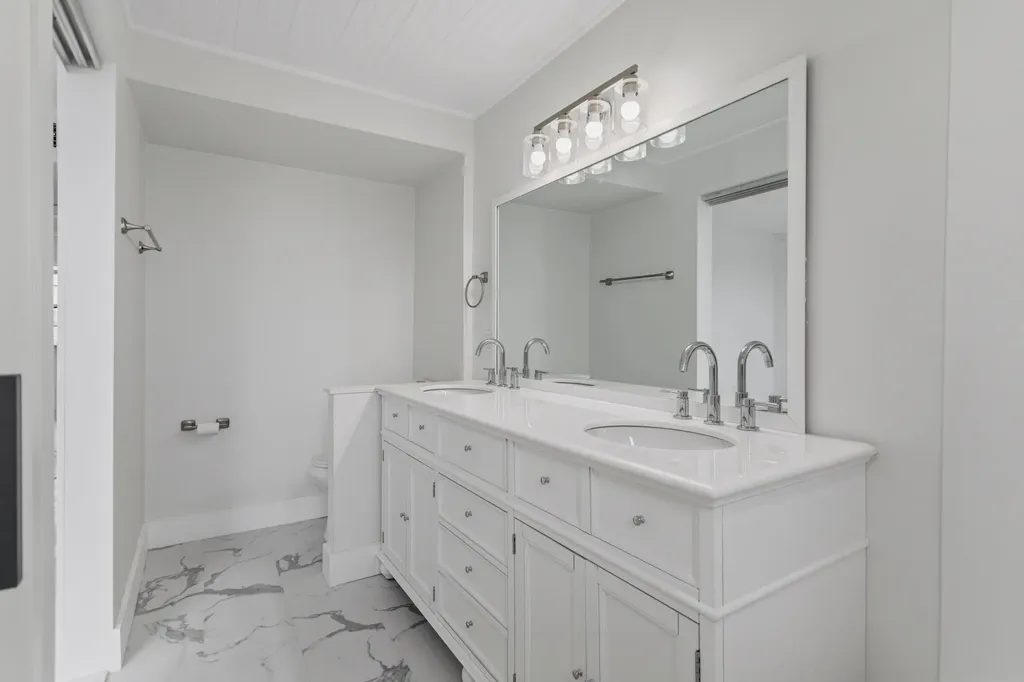 9233 SW 8th Street Boca Raton FL 33428