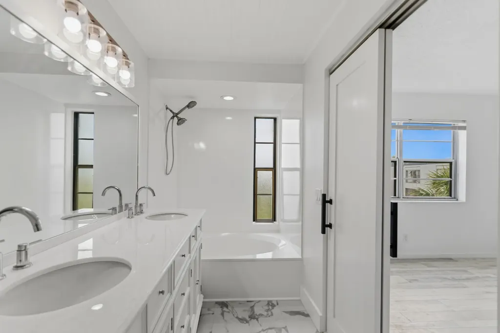 9233 SW 8th Street Boca Raton FL 33428