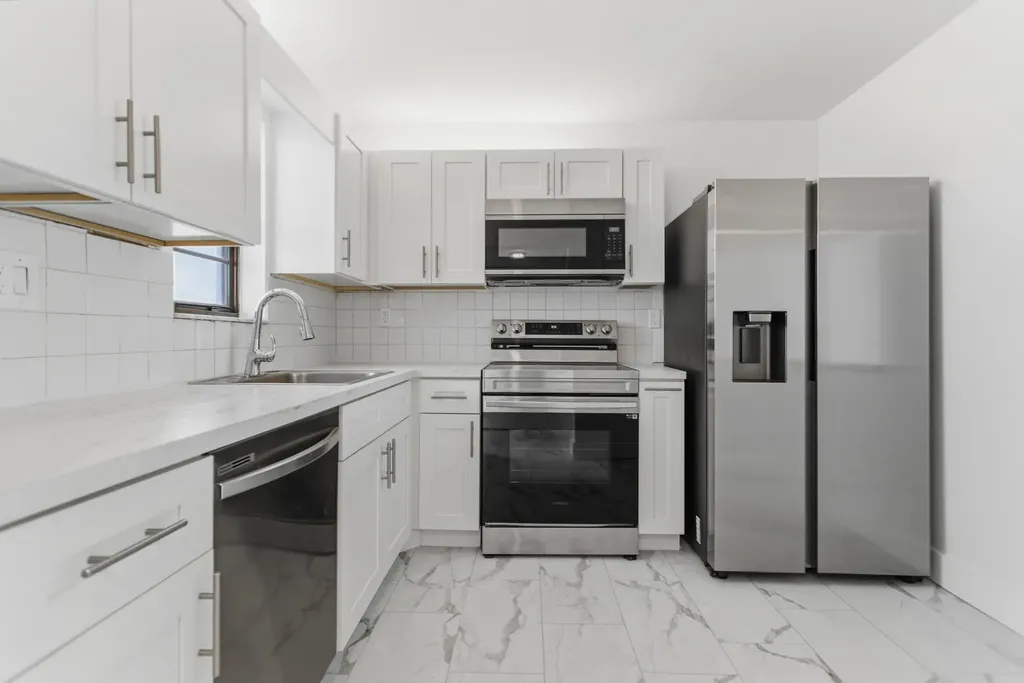 9233 SW 8th Street Boca Raton FL 33428