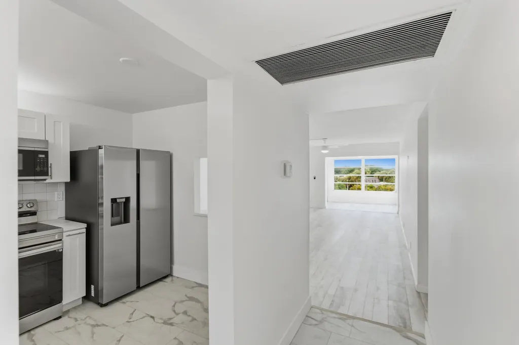 9233 SW 8th Street Boca Raton FL 33428
