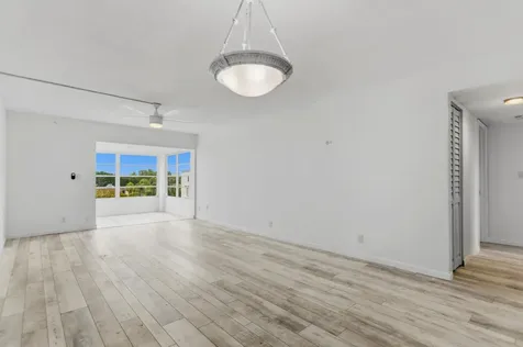 9233 SW 8th Street Boca Raton FL 33428