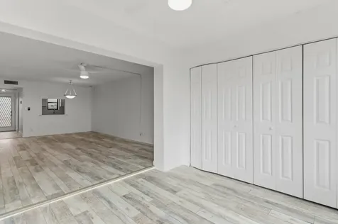 9233 SW 8th Street Boca Raton FL 33428