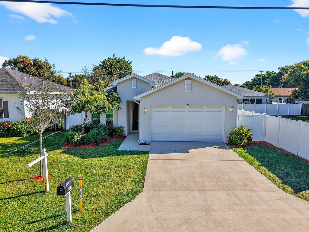 341 Oak Alley Delray Beach FL 33444