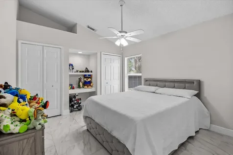 471 NW Sherbrooke Avenue Port St Lucie FL 34983