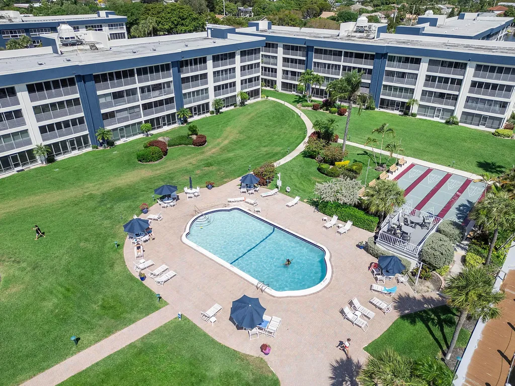 3401 Spanish Trail Delray Beach FL 33483