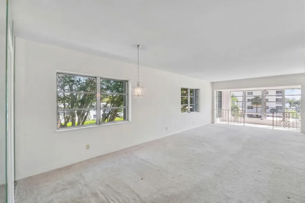 3401 Spanish Trail Delray Beach FL 33483
