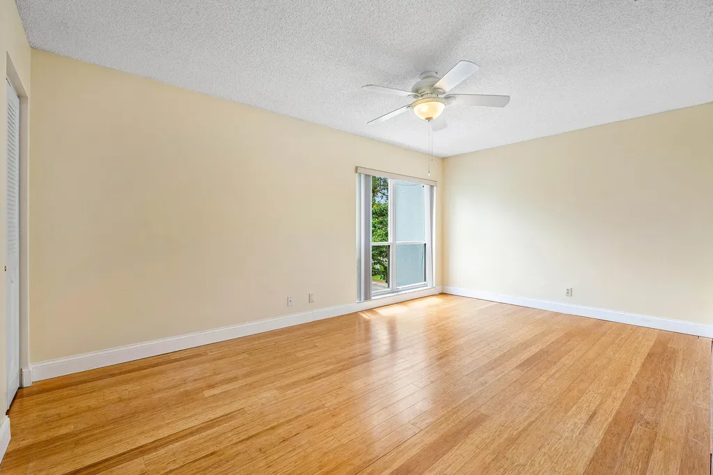 6157 Old Court Road Boca Raton FL 33433