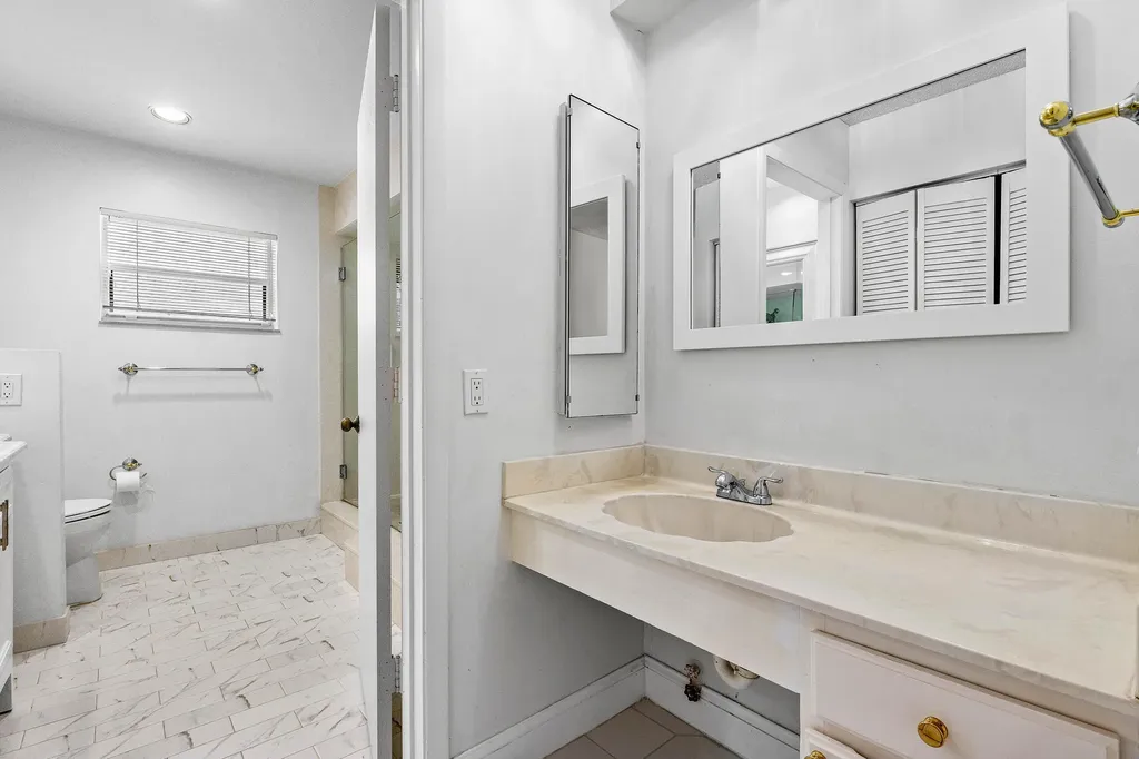 6157 Old Court Road Boca Raton FL 33433