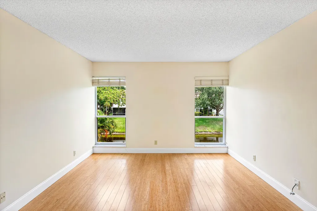 6157 Old Court Road Boca Raton FL 33433