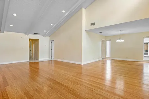 6157 Old Court Road Boca Raton FL 33433