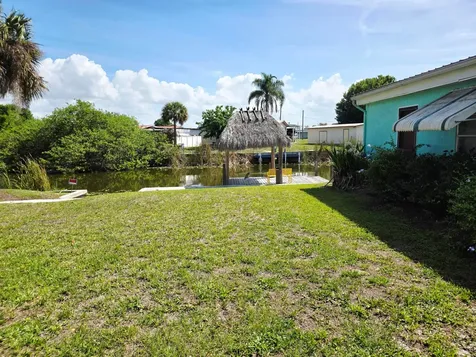 1501 W Lake Drive Drive W Okeechobee FL 34974