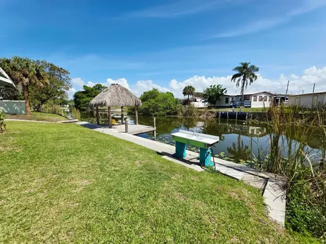 1501 W Lake Drive Drive W Okeechobee FL 34974