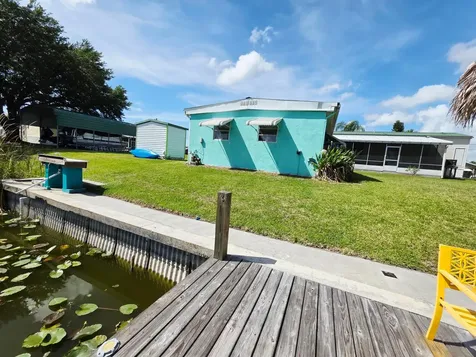 1501 W Lake Drive Drive W Okeechobee FL 34974
